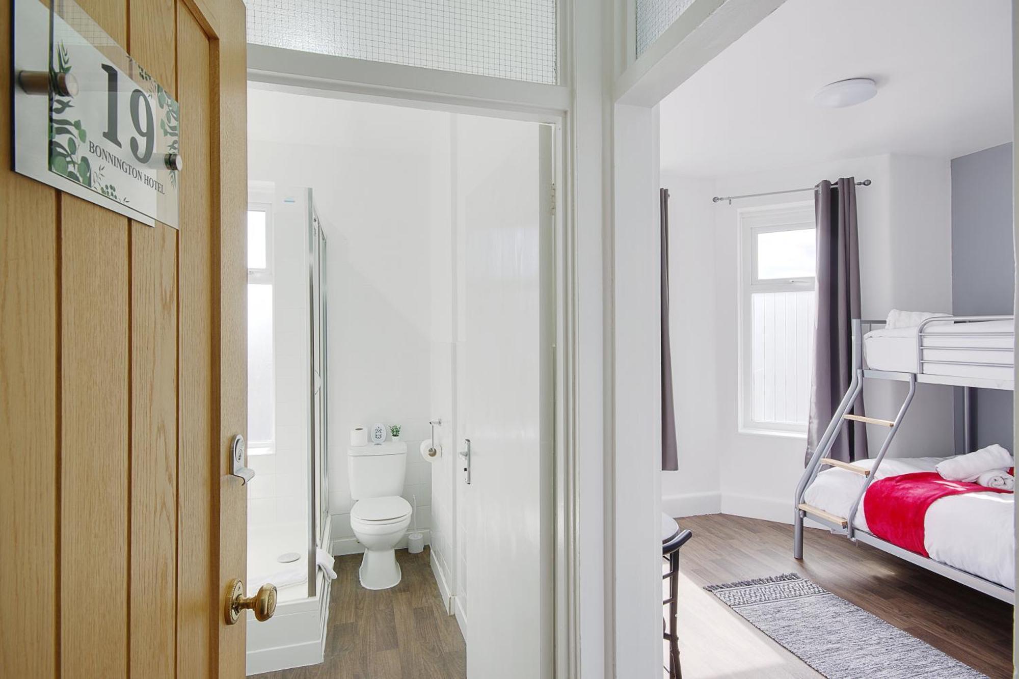 Azure Beach Hotel Bournemouth Eksteriør billede
