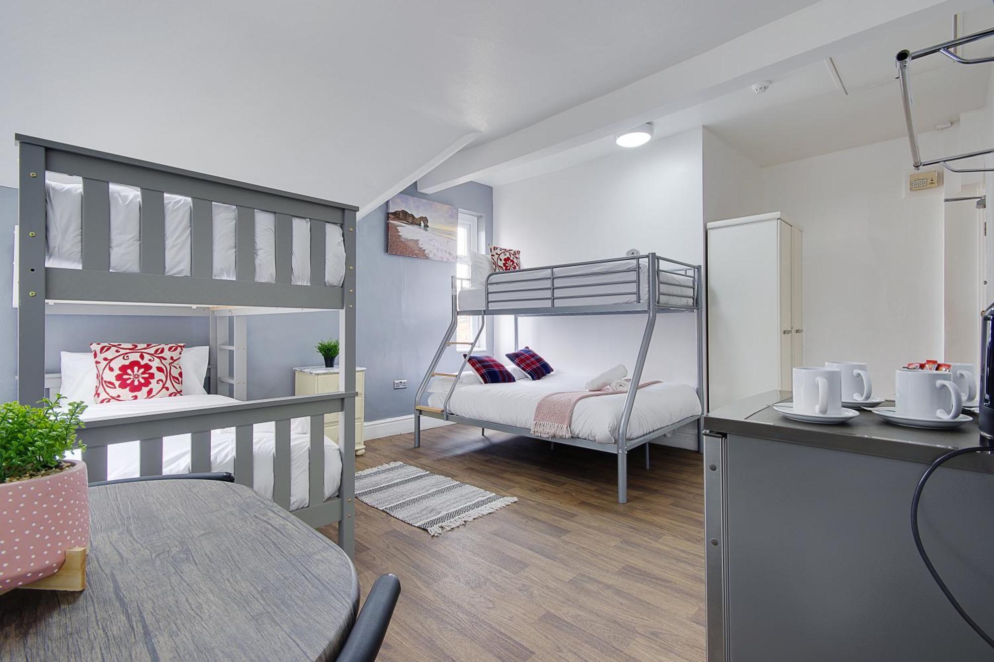 Azure Beach Hotel Bournemouth Eksteriør billede