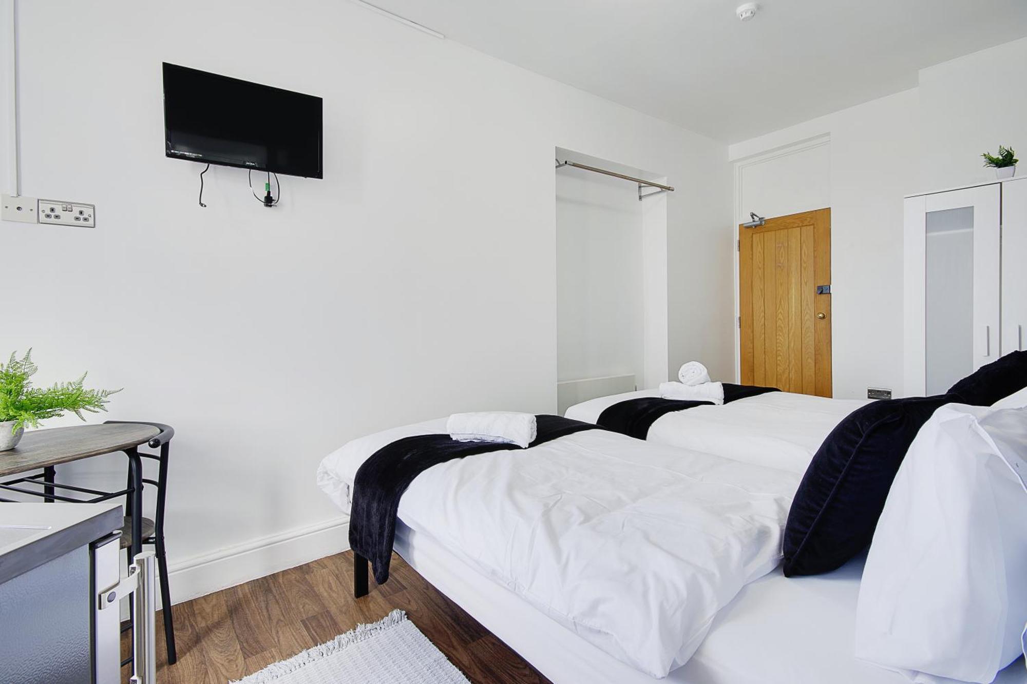 Azure Beach Hotel Bournemouth Eksteriør billede
