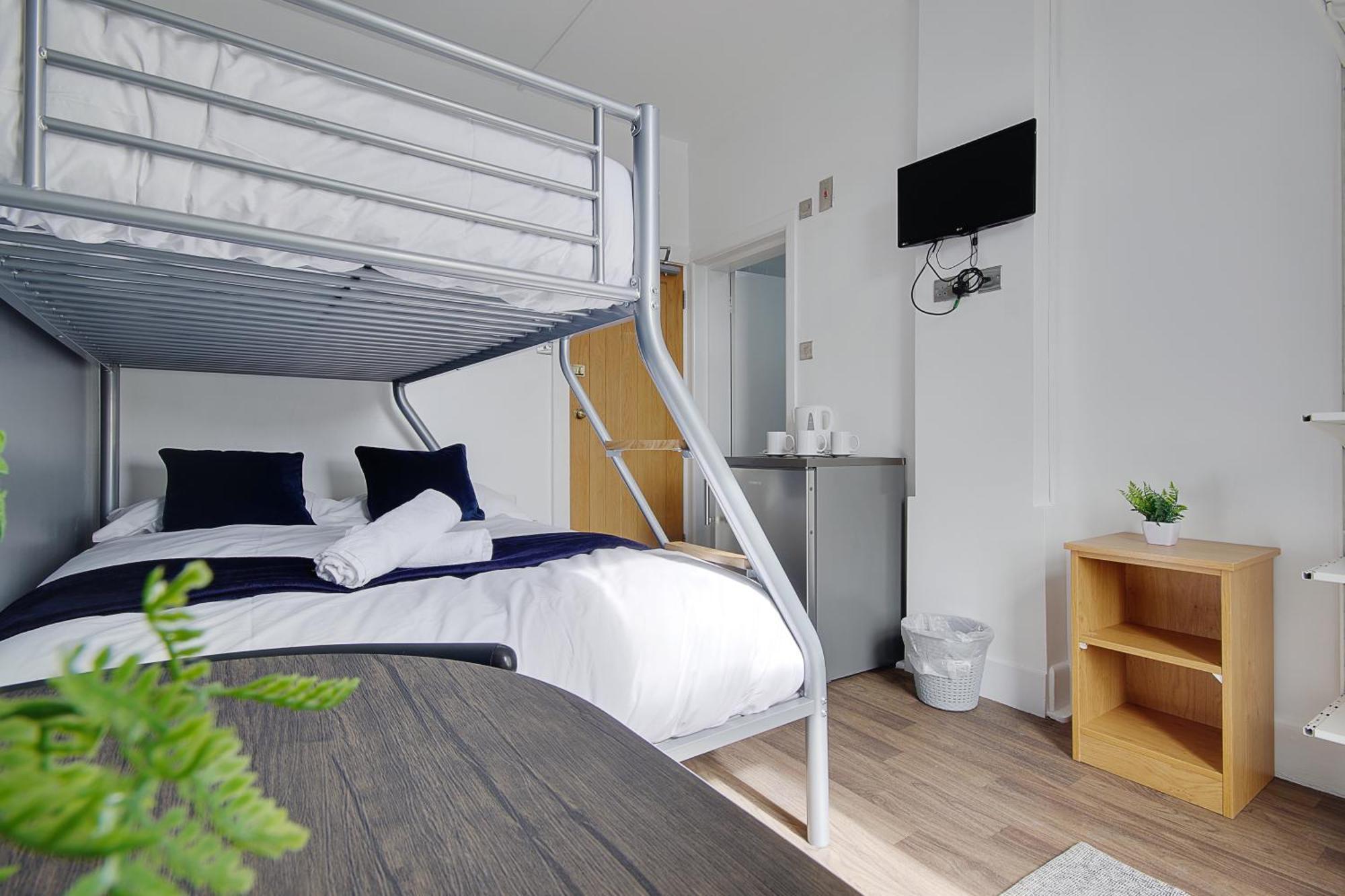 Azure Beach Hotel Bournemouth Eksteriør billede